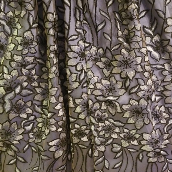 Flared flower skirt - Picture 7 of 8